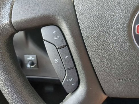 Used 2023 GMC Savana 2500 w/ Driver Convenience Package image 15