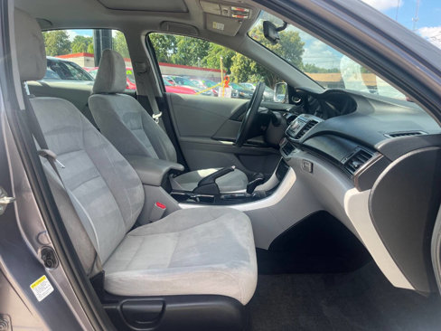 Used 2015 Honda Accord EX image 17