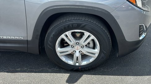Used 2020 GMC Terrain SLE image 37
