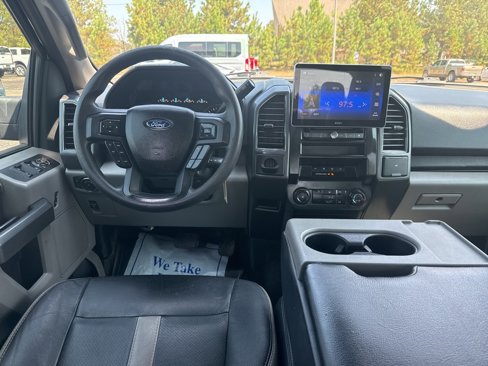 Used 2018 Ford F150 XLT image 4