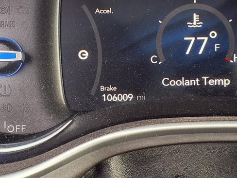Certified 2021 Chrysler Pacifica Touring-L image 20