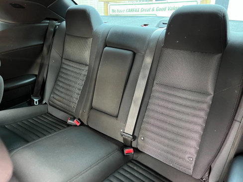 Used 2014 Dodge Challenger SXT image 12