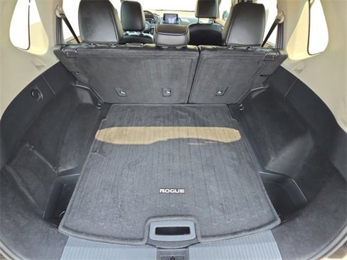 Used 2021 Nissan Rogue SV w/ Premium Package image 7