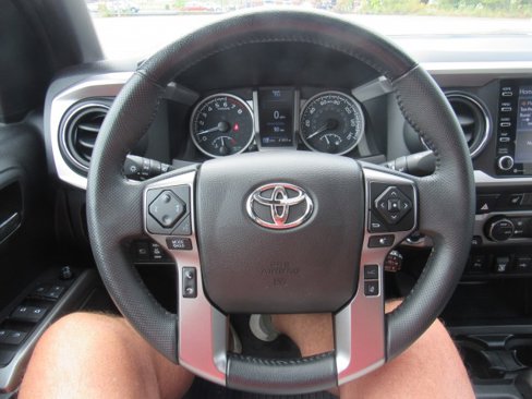 Used 2023 Toyota Tacoma Limited image 16