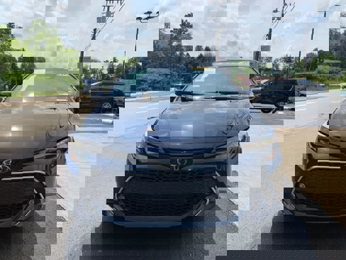 Used 2022 Toyota Corolla XSE image 3