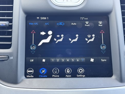 Used 2023 Chrysler 300 Touring w/ Sport Appearance Package image 25