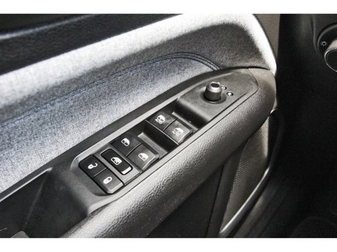 Used 2025 Jeep Compass Latitude image 23
