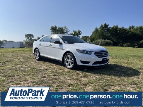 Used 2018 Ford Taurus SE image 1