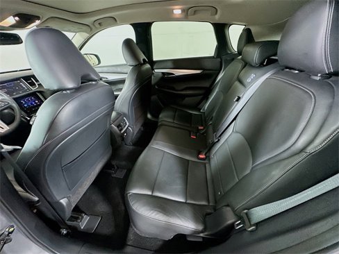 Used 2019 INFINITI QX50 Essential image 23
