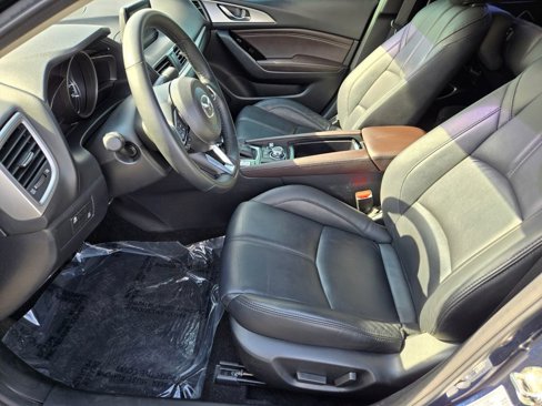 Used 2018 MAZDA MAZDA3 Touring image 9