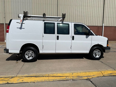 Used 2014 Chevrolet Express 2500 image 8
