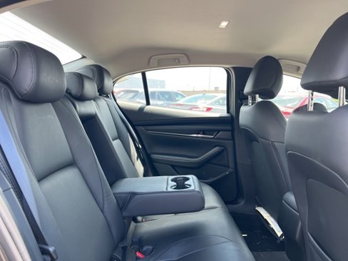Used 2024 MAZDA MAZDA3 s image 19