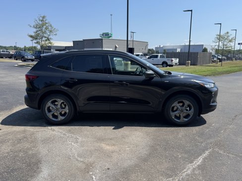 New 2025 Ford Escape ST-Line image 3