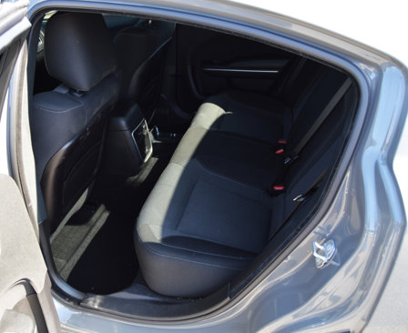 Used 2019 Dodge Charger SXT image 12