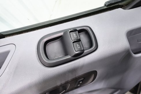 Certified 2016 Ford Transit 150 XLT image 13