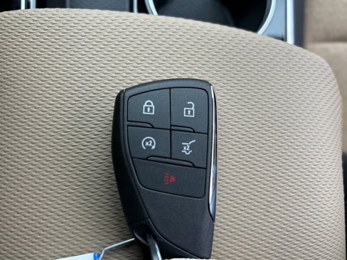 New 2026 Chevrolet Equinox ACTIV w/ Safety and Technology Package image 32