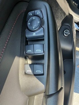 Used 2022 Chevrolet TrailBlazer RS w/ Sun and Liftgate Package image 22