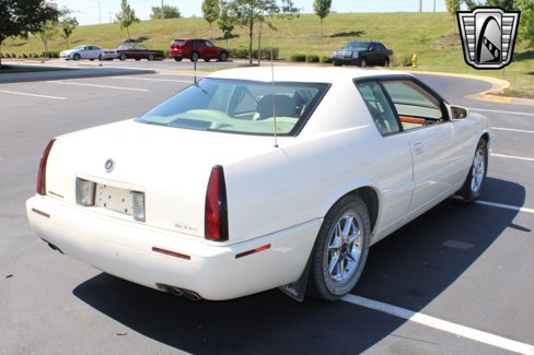 Used 2002 Cadillac Eldorado Collector's Edition image 5