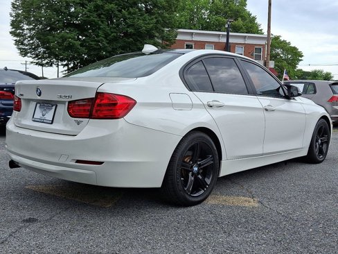 Used 2014 BMW 320i xDrive Sedan image 4