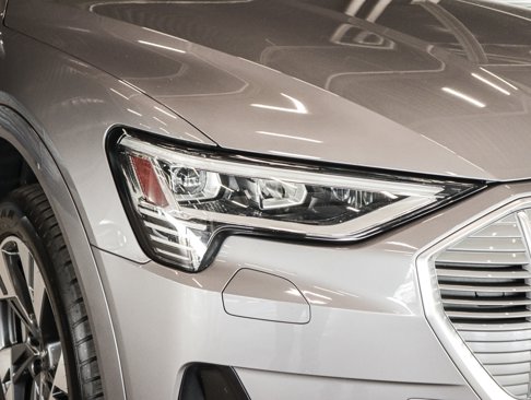 Used 2022 Audi e-tron Premium image 28