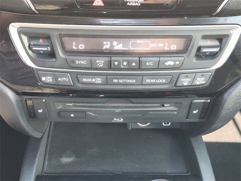Used 2019 Honda Pilot Touring image 20
