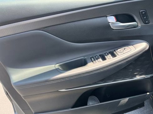 Used 2019 Hyundai Santa Fe AWD image 9