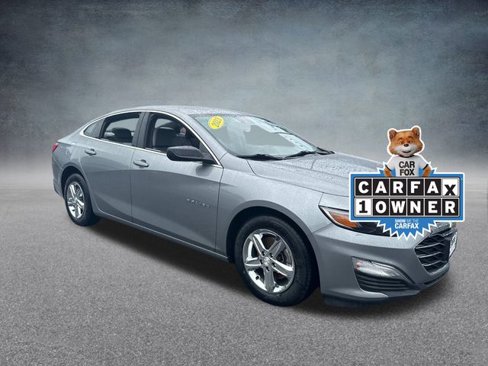 Used 2023 Chevrolet Malibu LS image 2