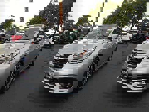 Used 2020 Subaru Legacy Limited image 1