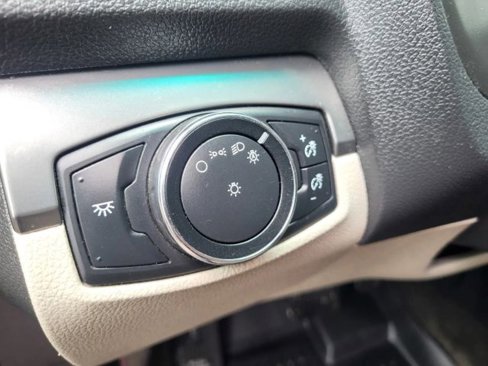 Used 2015 Ford Explorer FWD image 31