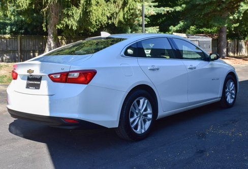 Used 2017 Chevrolet Malibu LT image 7