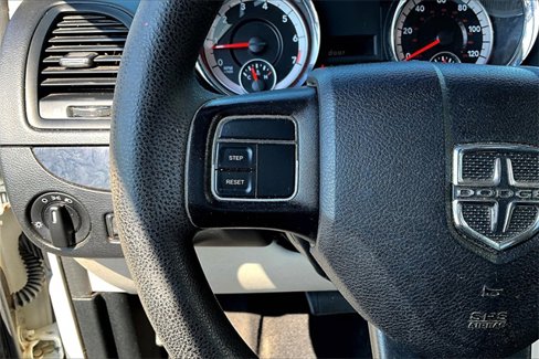 Used 2014 Dodge Grand Caravan American Value Package image 16