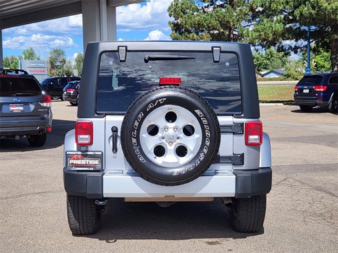 Used 2015 Jeep Wrangler Unlimited Sahara w/ Connectivity Group image 11