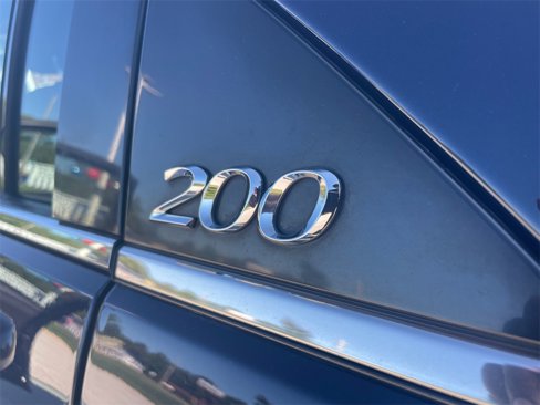 Used 2013 Chrysler 200 Touring image 39