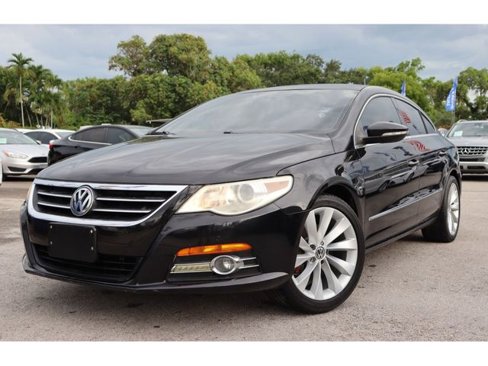 Used 2010 Volkswagen CC Luxury image 1