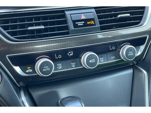 Used 2018 Honda Accord Sport image 26