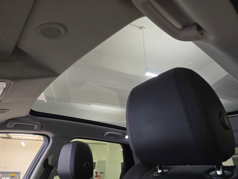 Certified 2025 Land Rover Discovery Sport S image 22