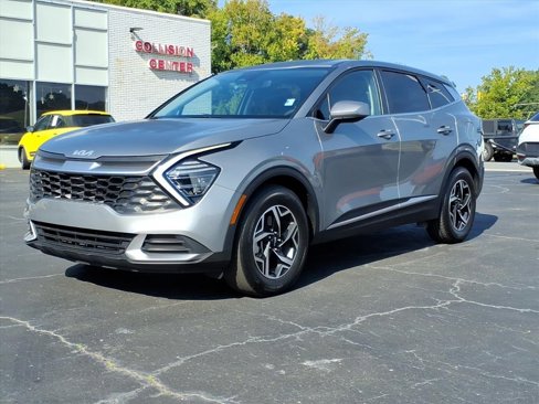 Certified 2024 Kia Sportage LX image 1