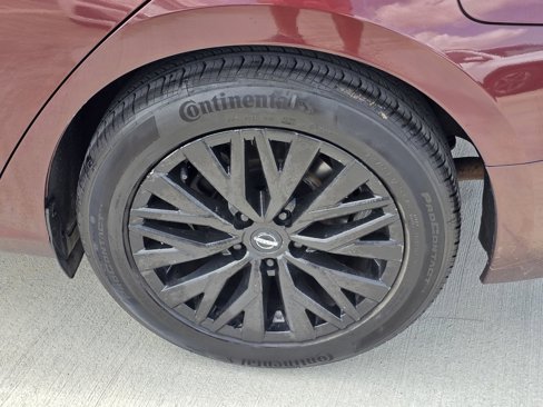 Used 2024 Nissan Altima 2.5 SV image 11
