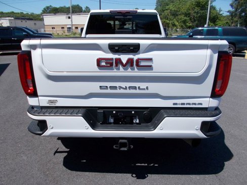 Certified 2020 GMC Sierra 3500 Denali w/ Denali Ultimate Package image 15
