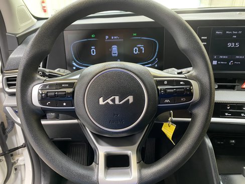 Used 2024 Kia Sportage LX image 29