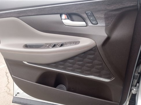Used 2020 Hyundai Santa Fe Limited w/ Cargo Package image 19