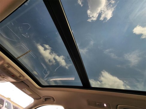 Used 2022 Volkswagen Tiguan SE w/ Panoramic Sunroof Package image 29