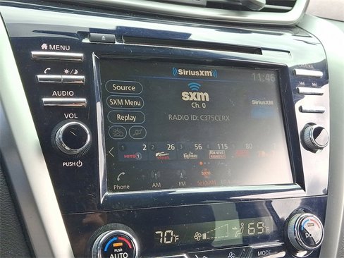 Used 2023 Nissan Murano SV w/ SV Midnight Edition Package image 17