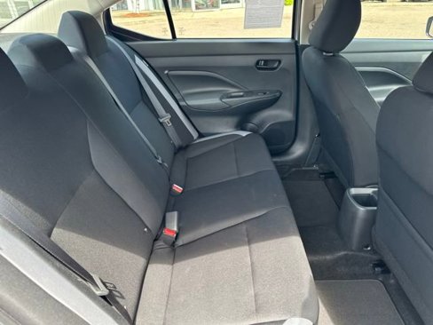 Used 2025 Nissan Versa S w/ Trunk Package image 23