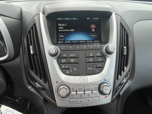 Used 2017 Chevrolet Equinox LS image 15