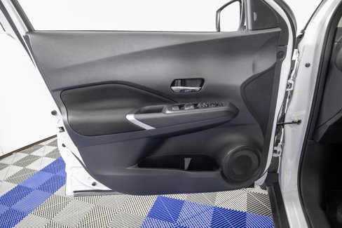 Used 2024 Nissan Kicks SV image 13