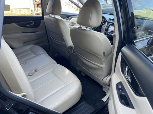 Used 2016 Nissan Rogue SL image 12