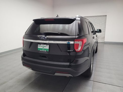 Used 2019 Ford Explorer XLT w/ Equipment Group 201A image 7