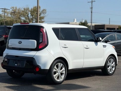 Used 2016 Kia Soul + image 36
