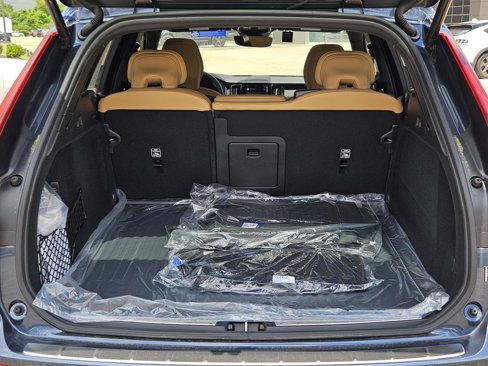 New 2025 Volvo XC60 B5 Ultra w/ Protection Package Premier image 12